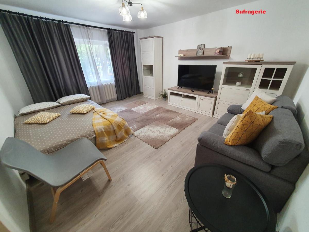 Mia Central Apart, 3 Rooms, 2 Baths, Afi Mall Brassó Kültér fotó
